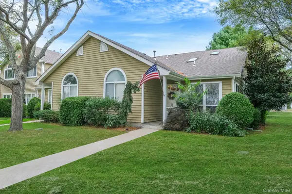 31 Eric Drive, Middle Island, NY 11953