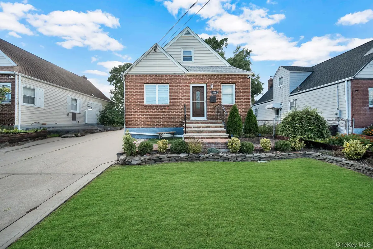 138 Ormonde Boulevard, Valley Stream, NY 11580 - Image #1