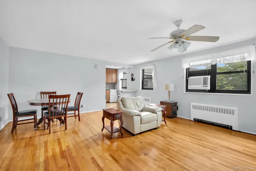 21-29 Utopia Parkway #Upstairs, Whitestone, NY 11357 - Image #2