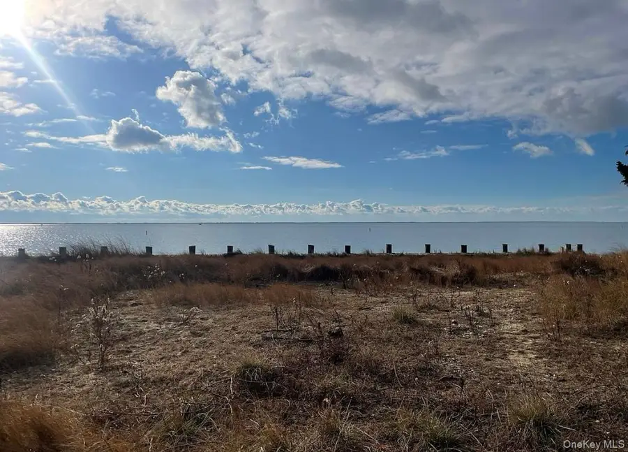 20 S Breeze Drive, East Patchogue, NY 11772 - Image #3