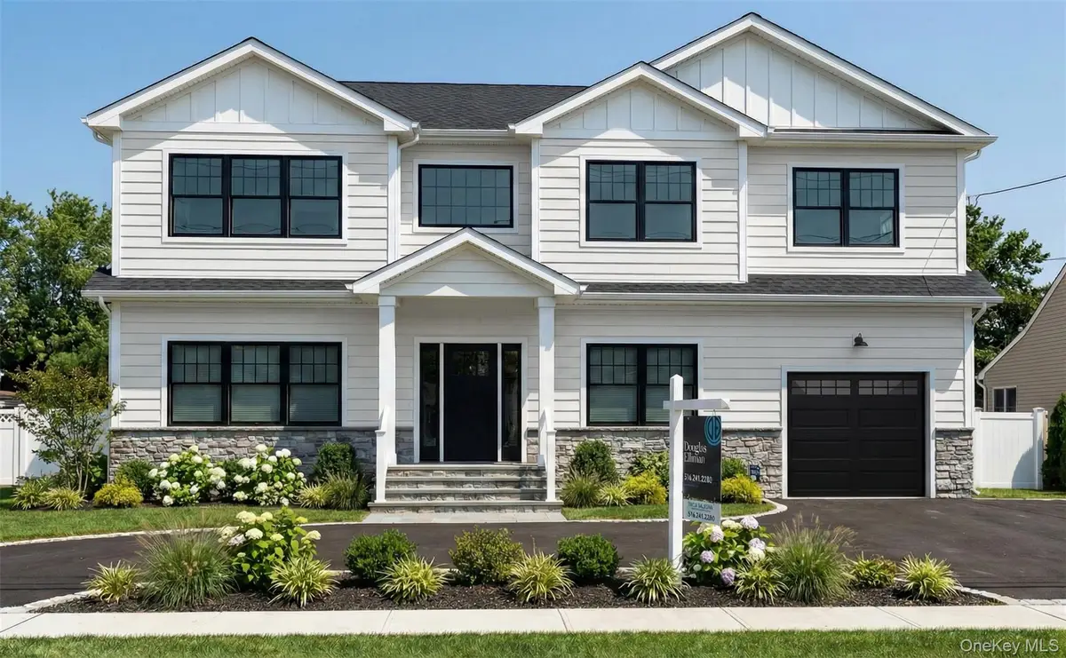 255 N Chestnut Street, Massapequa, NY 11758 - Image #1