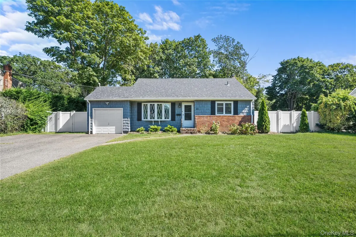 23 Berard Boulevard, Oakdale, NY 11769 - Image #1