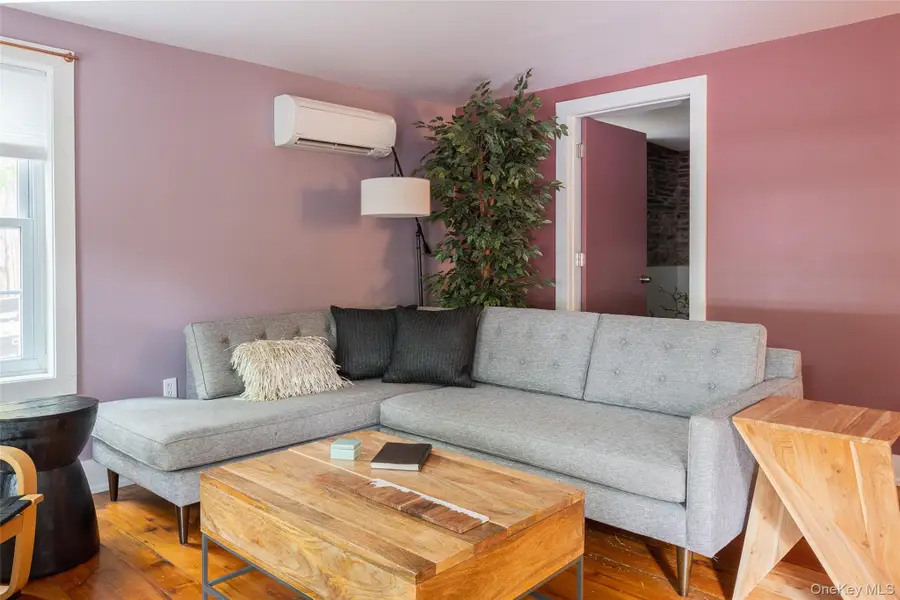 403 W Saugerties Road, Saugerties, NY 12477 - Image #2