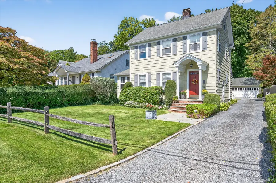 39 Lindbergh Street, Locust Valley, NY 11560 - Image #2