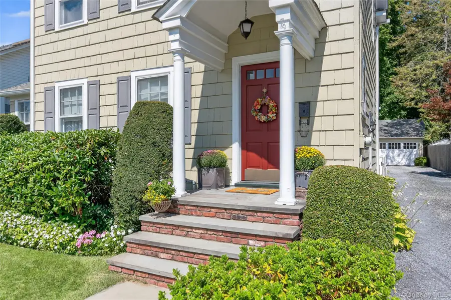 39 Lindbergh Street, Locust Valley, NY 11560 - Image #3