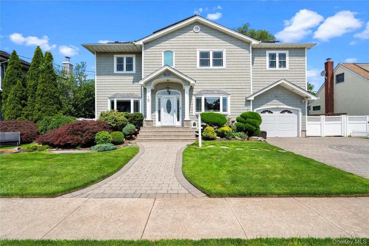 15 Cedar Drive, Plainview, NY 11803 - Image #1