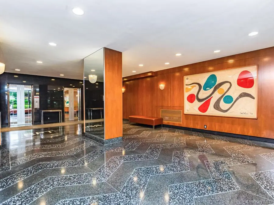 555 Kappock Street #19F, Bronx, NY 10463 - Image #2