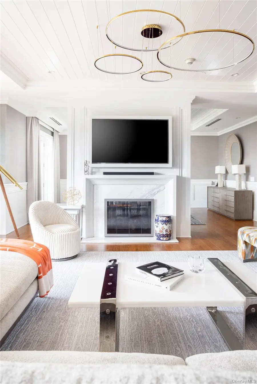 2000 Royal Court #2105/2103, North Hills, NY 11040 - Image #3