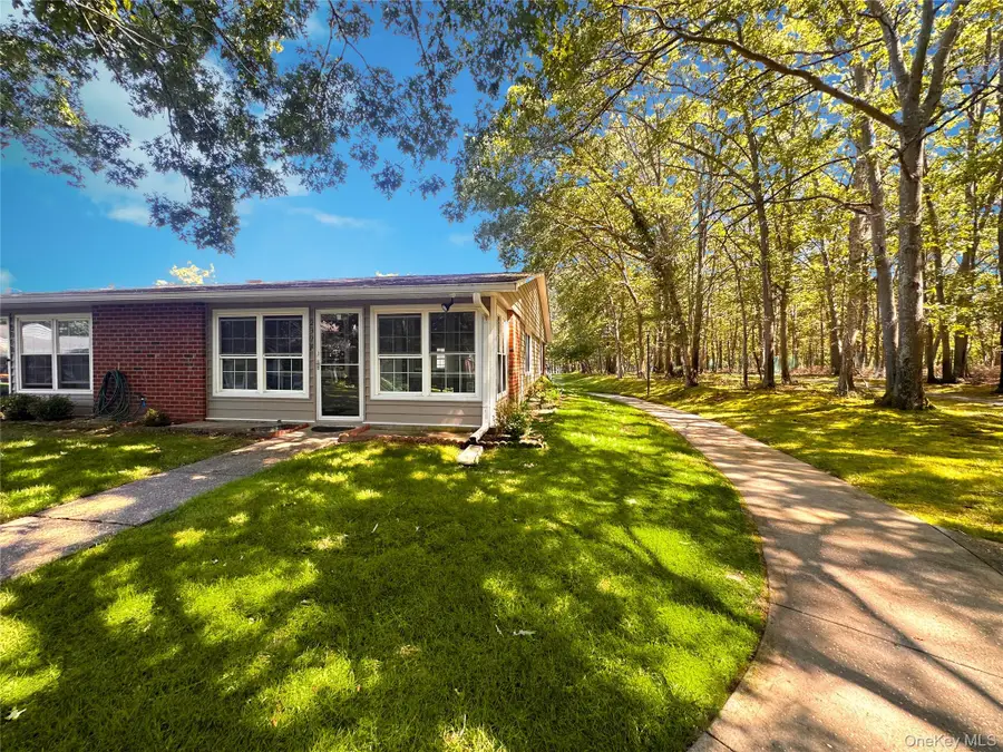 231 Blackpool Court #F, Ridge, NY 11961 - Image #2