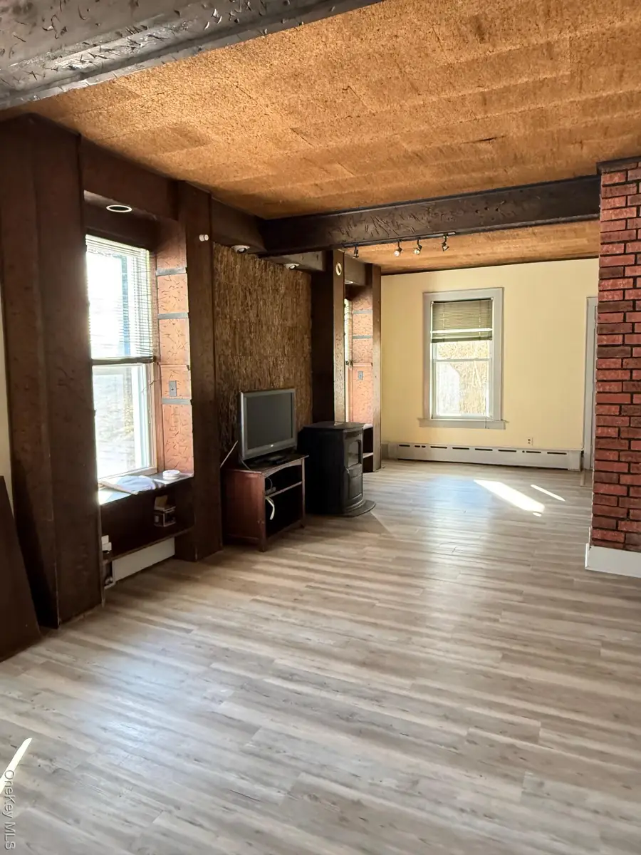 33 Mountain Road, Irvington, NY 10533 - Image #2