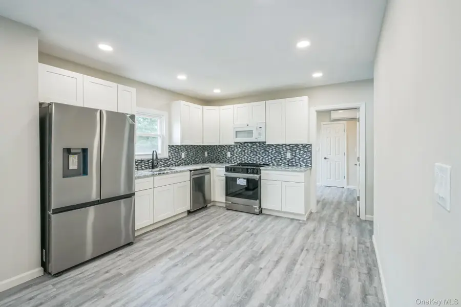 64 Highland Avenue, Patchogue, NY 11772 - Image #3