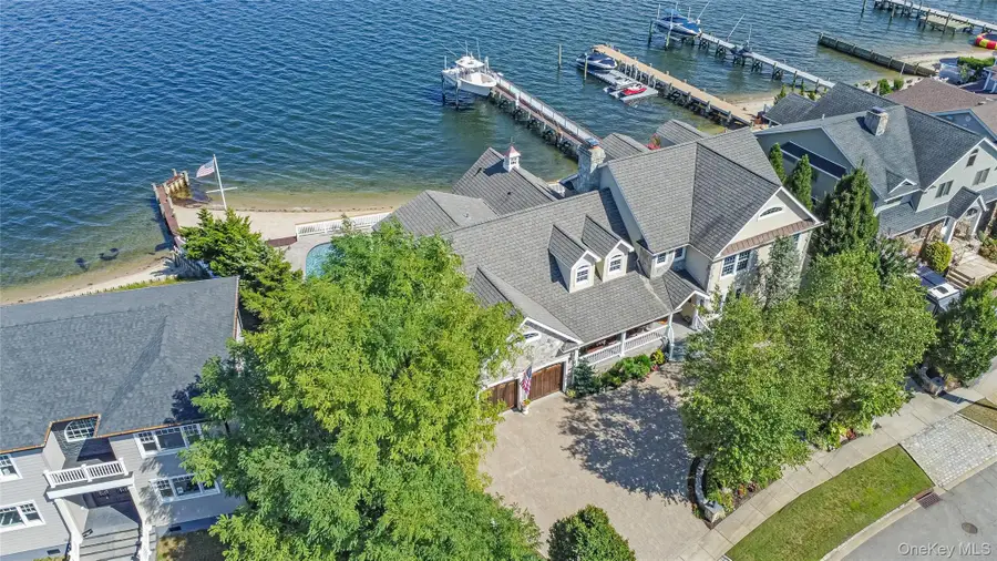 266 E Shore Drive, Massapequa, NY 11758 - Image #2