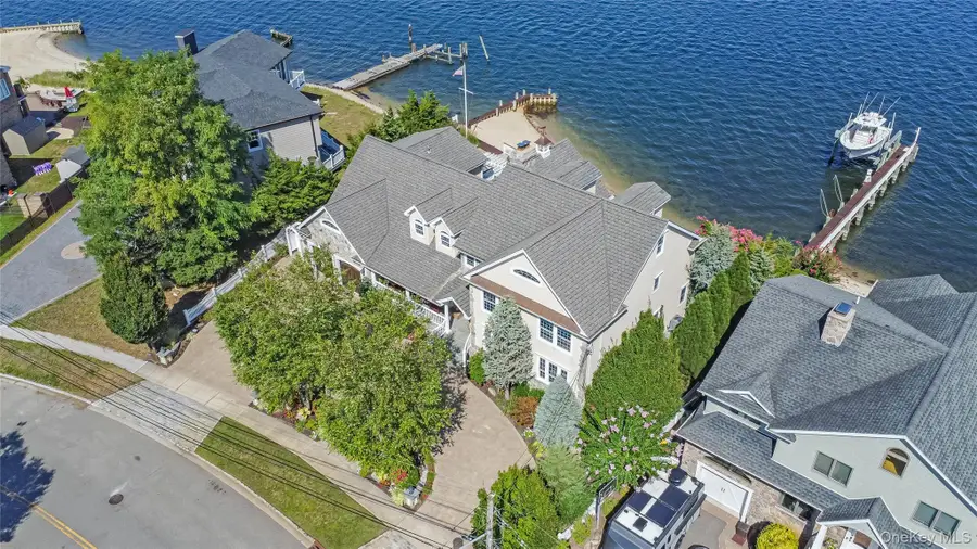 266 E Shore Drive, Massapequa, NY 11758 - Image #3