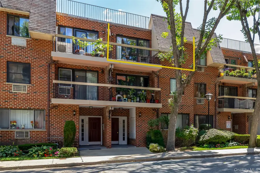 7111 Sutton Place #3, Fresh Meadows, NY 11365 - Image #3