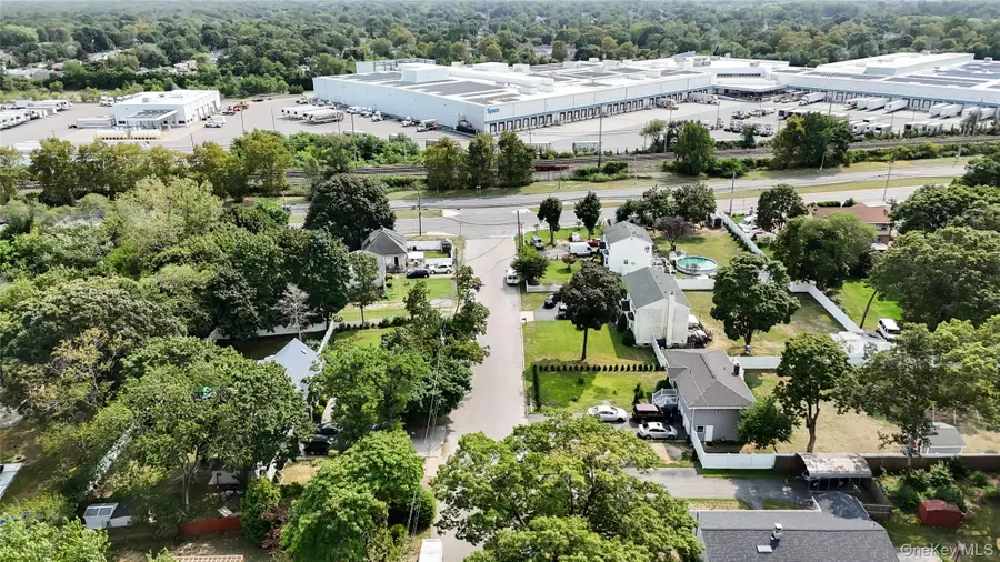 202 Powell Avenue, Central Islip, NY 11722 - Image #2