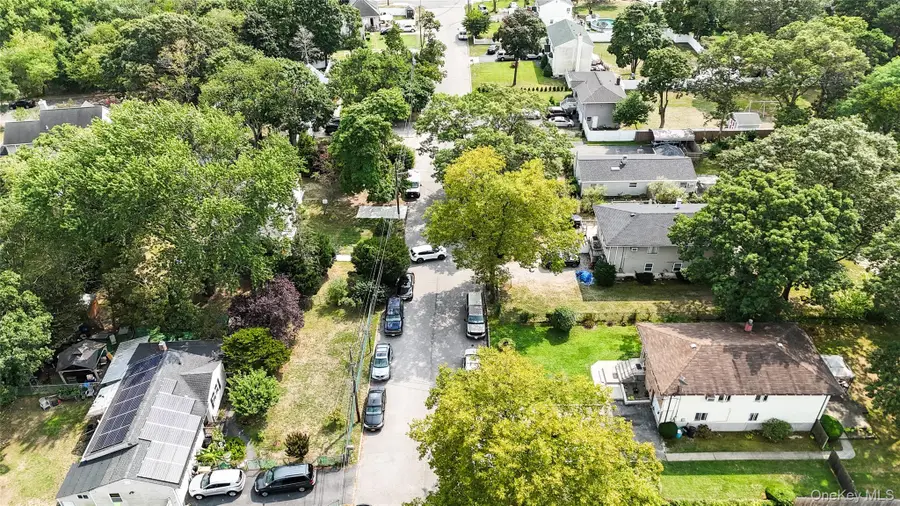 202 Powell Avenue, Central Islip, NY 11722 - Image #3