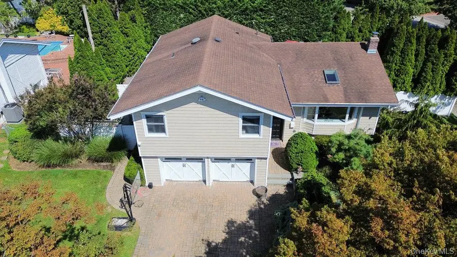 2 Flower Lane, Jericho, NY 11753 - Image #2