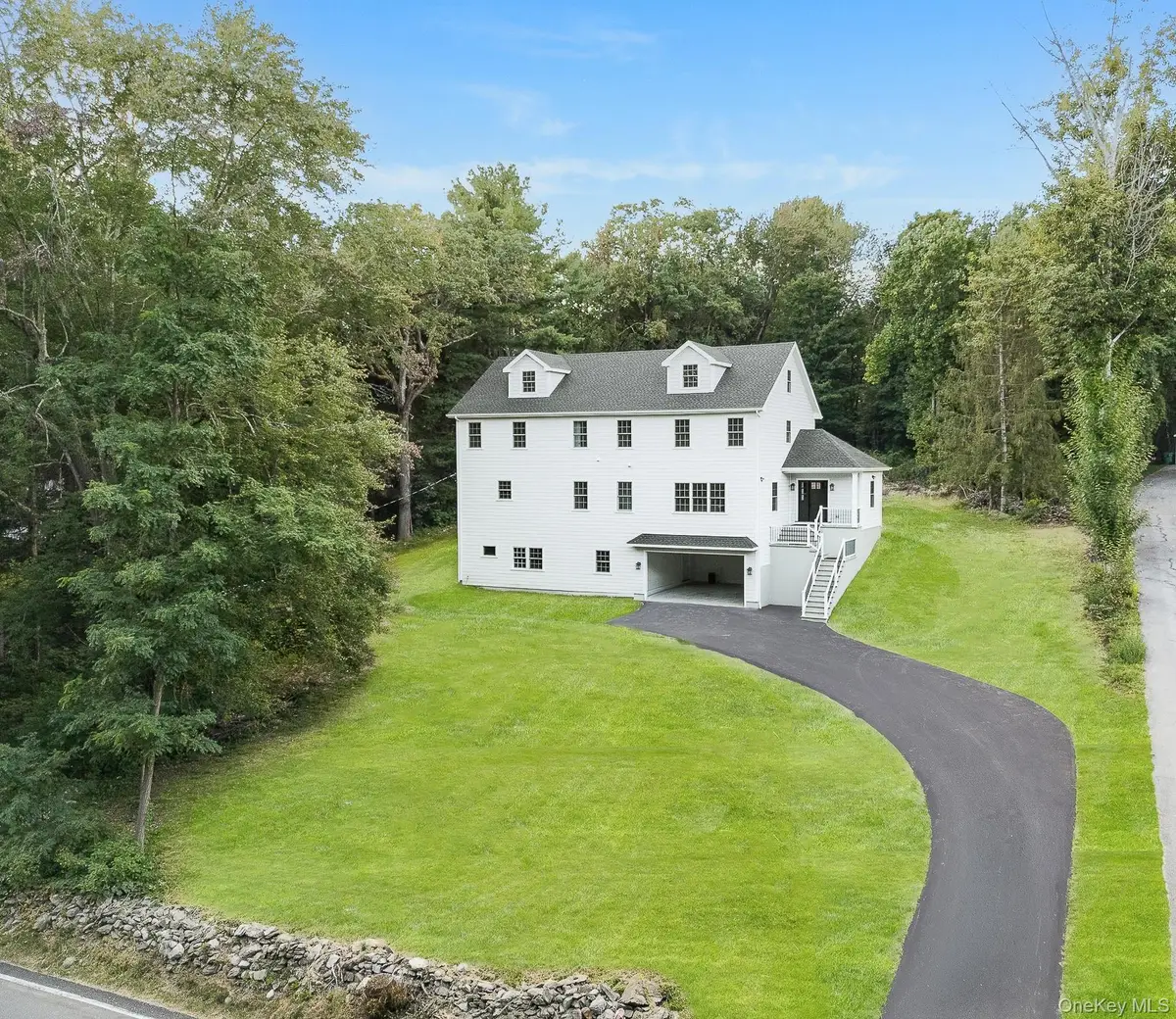 271 Diddell Road, Poughkeepsie, NY 12603 - Image #1