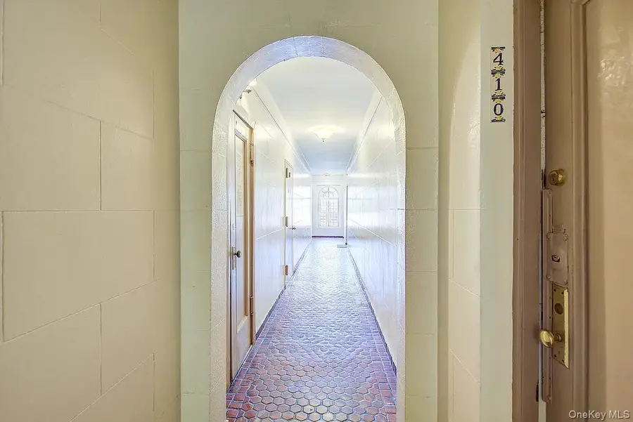 4 Dartmouth Street #410, Forest Hills, NY 11375 - Image #2