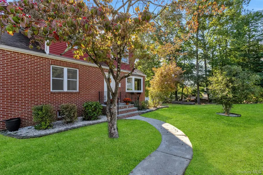 10 Lakeview Avenue, Poughkeepsie, NY 12601 - Image #3