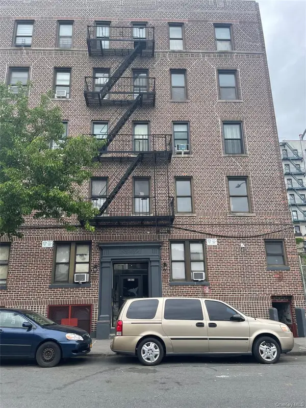 1383 Plimpton Avenue #4C, Bronx, NY 10452
