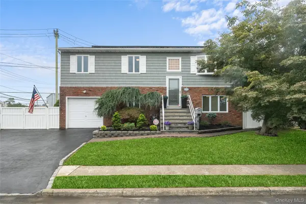 209 28th Street, Lindenhurst, NY 11757