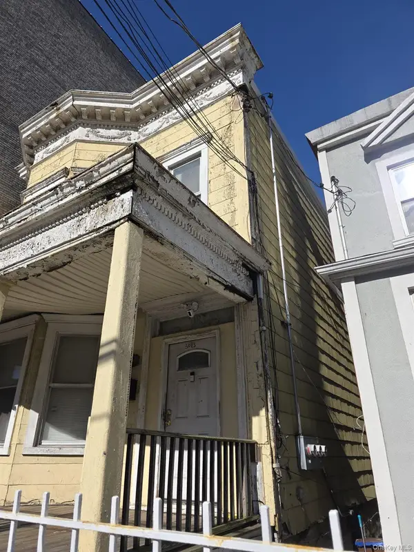 3083 Heath Avenue, Bronx, NY 10463