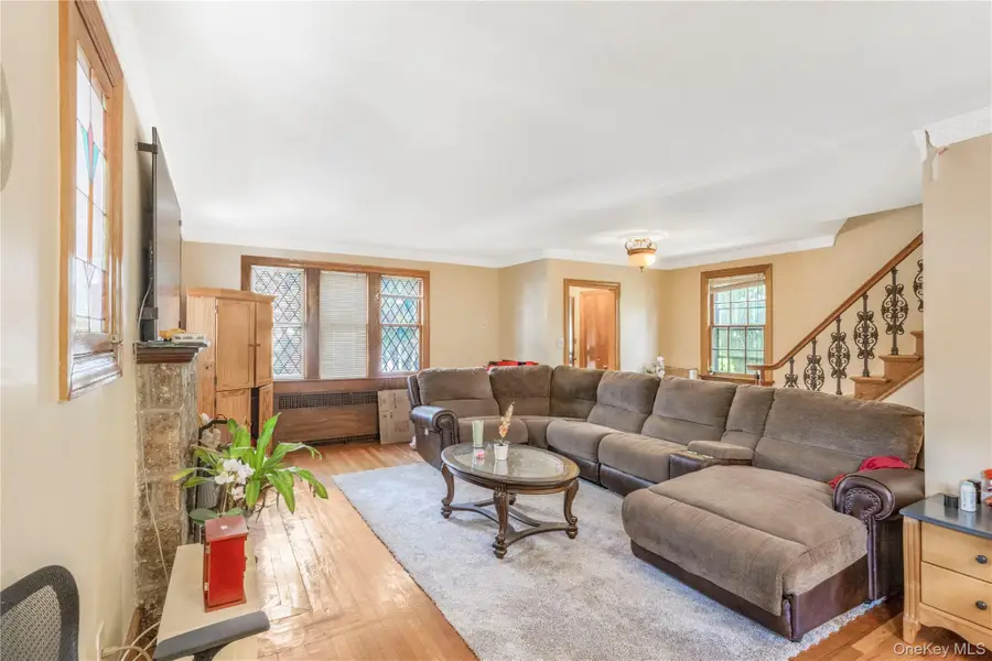 6324 Alderton Street, Rego Park, NY 11374 - Image #3