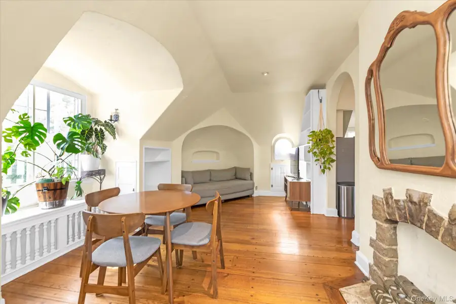 38-30 Douglaston Parkway #H4, Douglaston, NY 11363 - Image #3