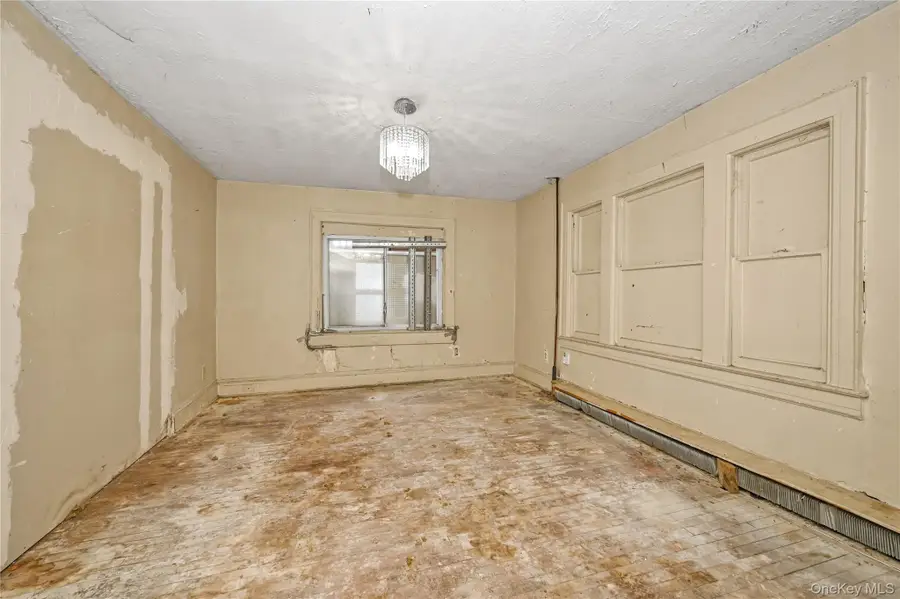 20 E Roosevelt Avenue, Roosevelt, NY 11575 - Image #3