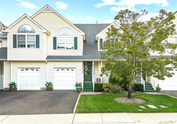 2 Spring Court, Huntington, NY 11743