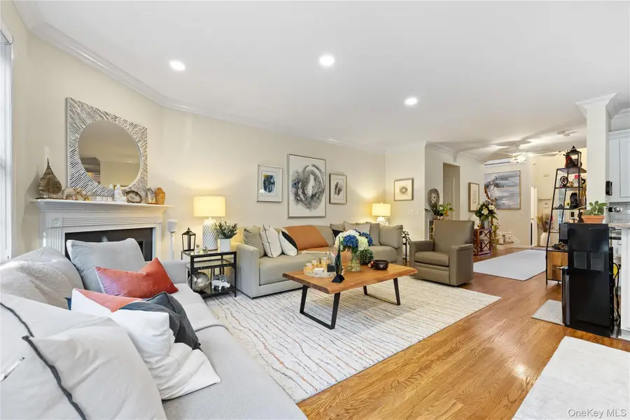 2 Spring Court, Huntington, NY 11743 - Image #3