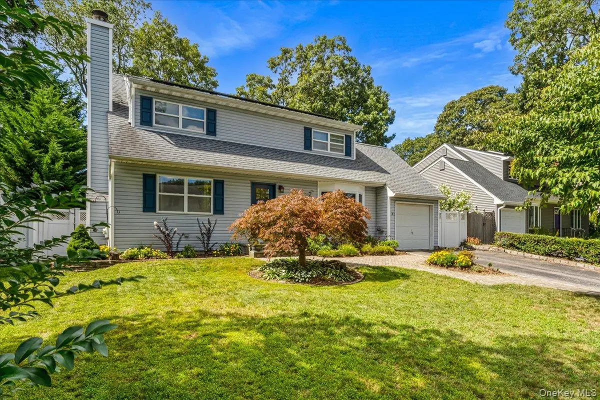 3 Massey Court, Huntington, NY 11743 - Image #1