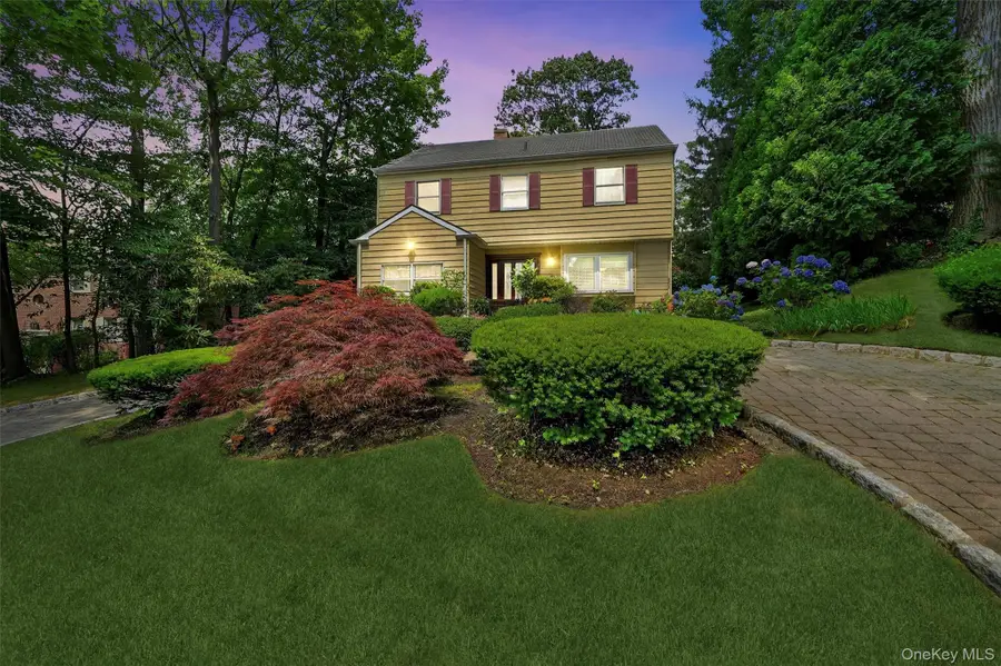99 Spencer Drive, New Rochelle, NY 10801 - Image #2