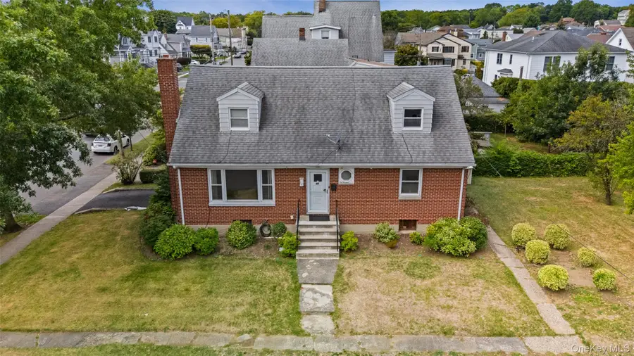 66 Batavia Place, Harrison, NY 10528 - Image #2