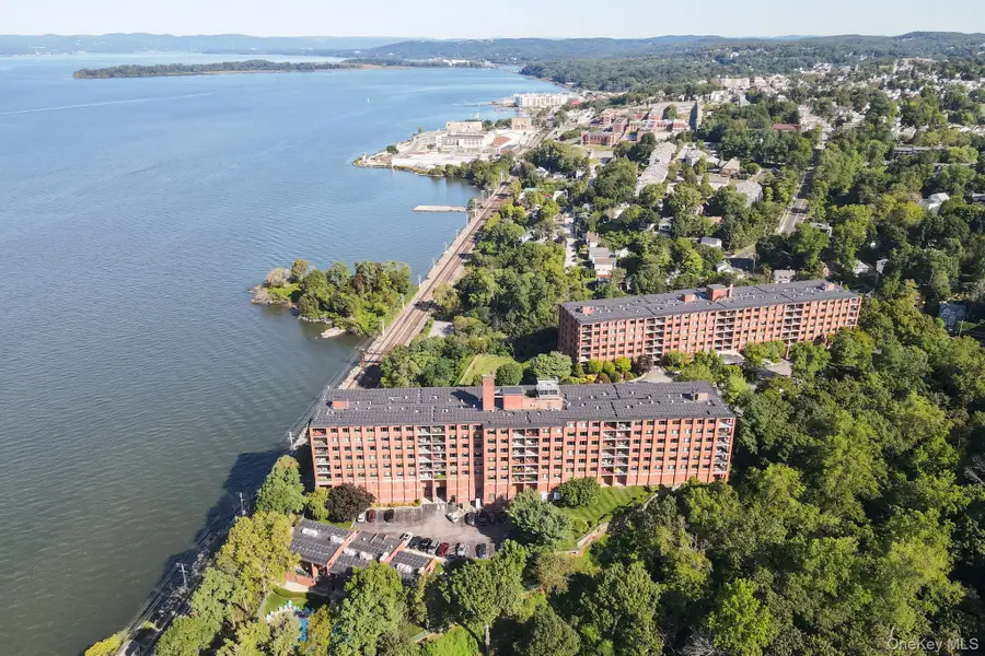 16 Rockledge Avenue #3E-1, Ossining, NY 10562 - Image #2