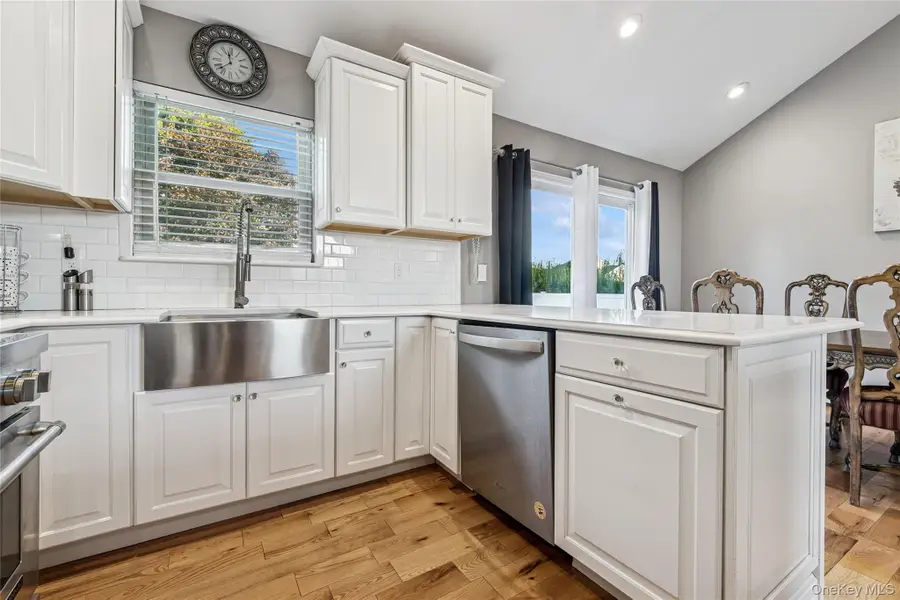 45 Meadow Court, Manorville, NY 11949 - Image #3