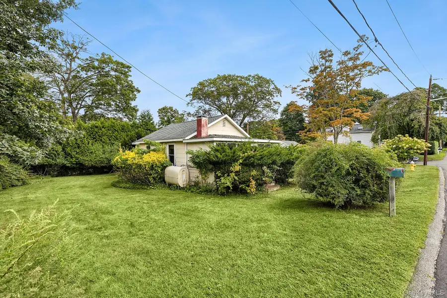 35 Saltaire Road, Sound Beach, NY 11789 - Image #3