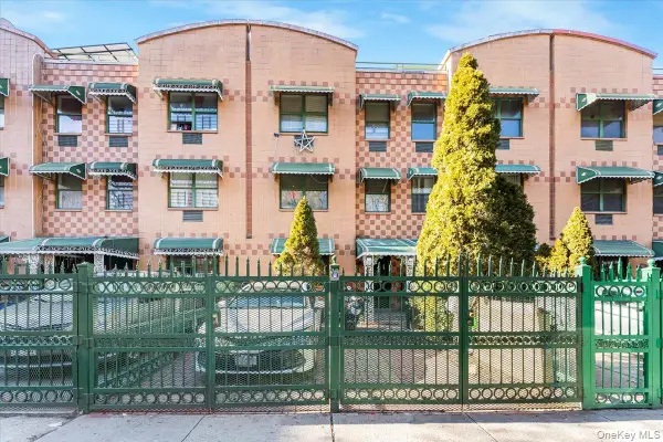 1475 Crotona Place, Bronx, NY 10456