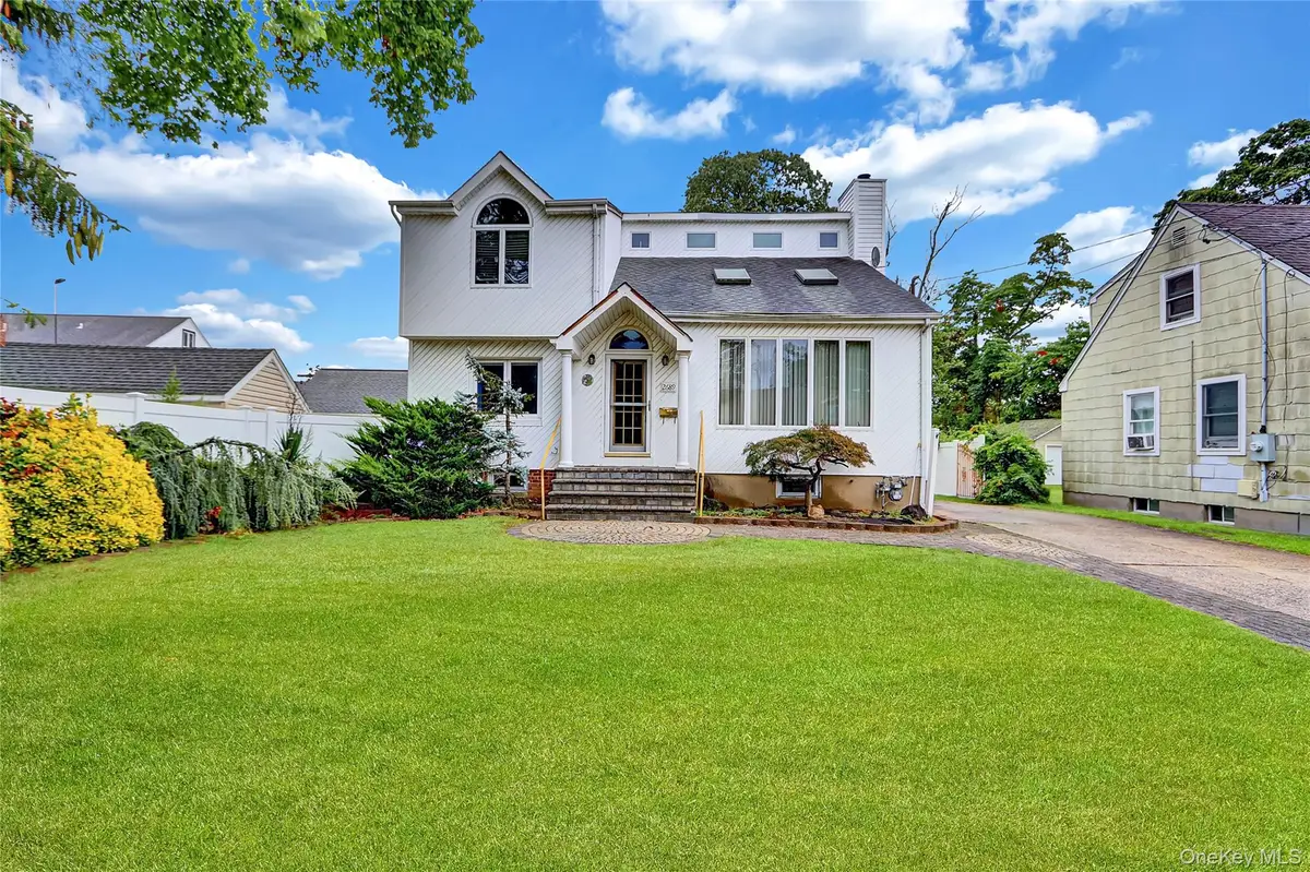 2689 Cedar Court, Oceanside, NY 11572 - Image #1