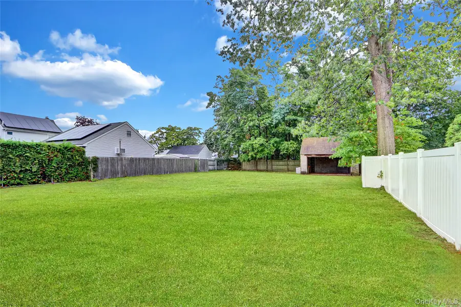 2689 Cedar Court, Oceanside, NY 11572 - Image #3