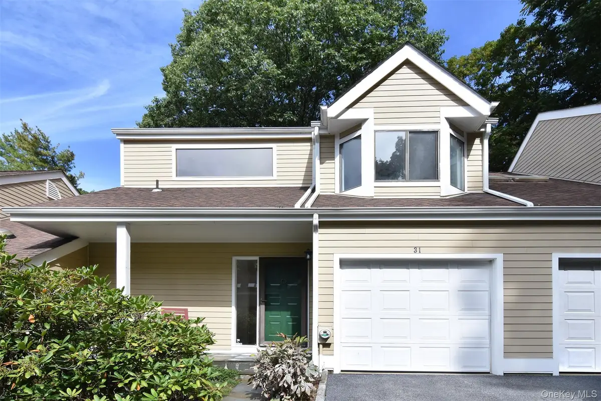 31 Westwood Close, Irvington, NY 10533 - Image #1