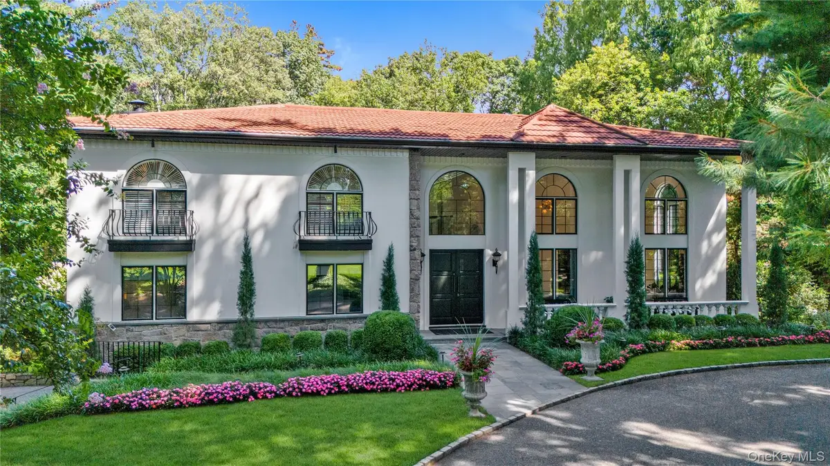 9 Hilldale Lane, Sands Point, NY 11050 - Image #1