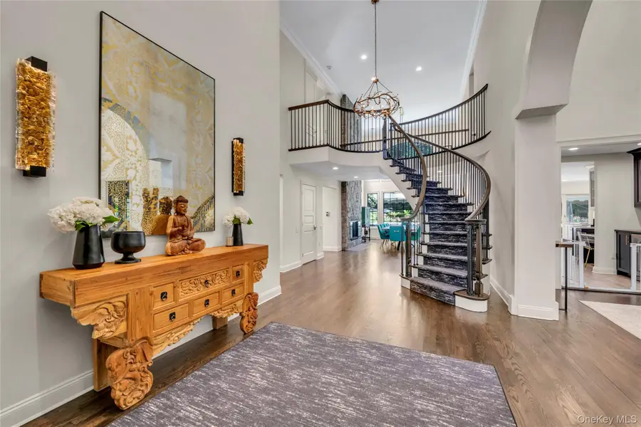 9 Hilldale Lane, Sands Point, NY 11050 - Image #3