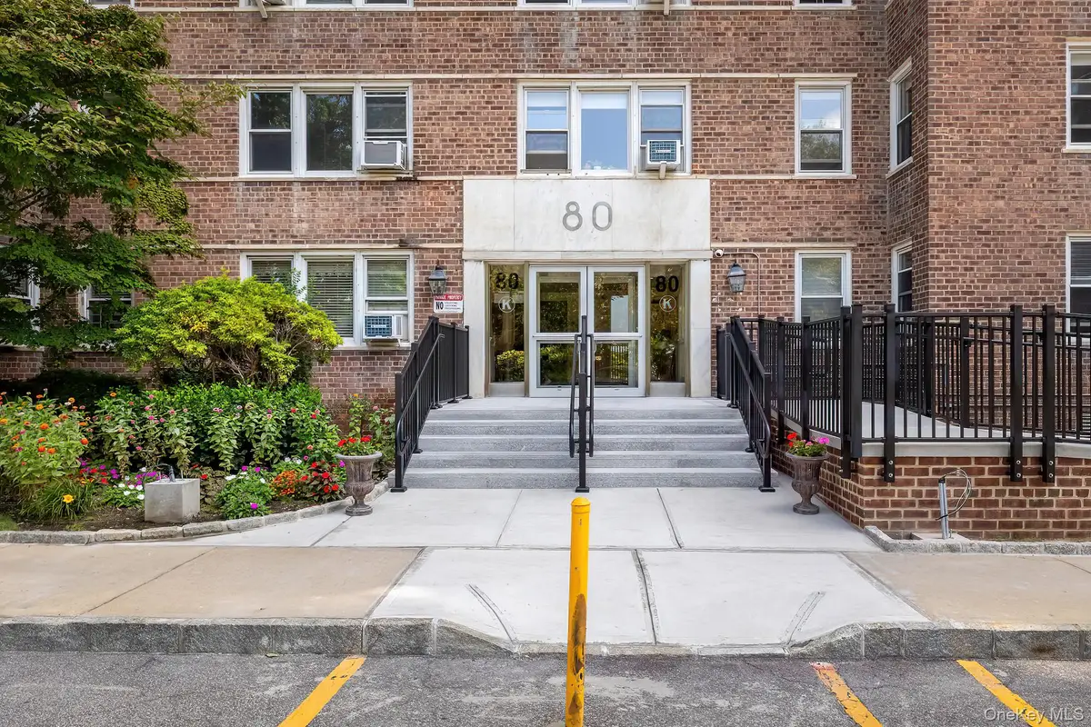 80 Knolls Crescent #1B, Bronx, NY 10463 - Image #1