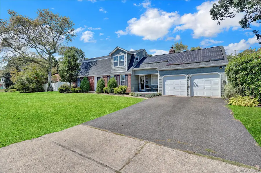 40 Bayview Drive, Oakdale, NY 11769 - Image #2