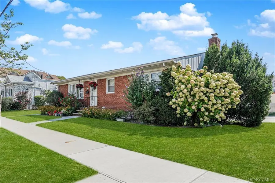 44 Finley Avenue, Staten Island, NY 10306 - Image #3