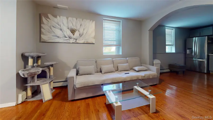 209 Lincoln Avenue, Yonkers, NY 10704 - Image #3