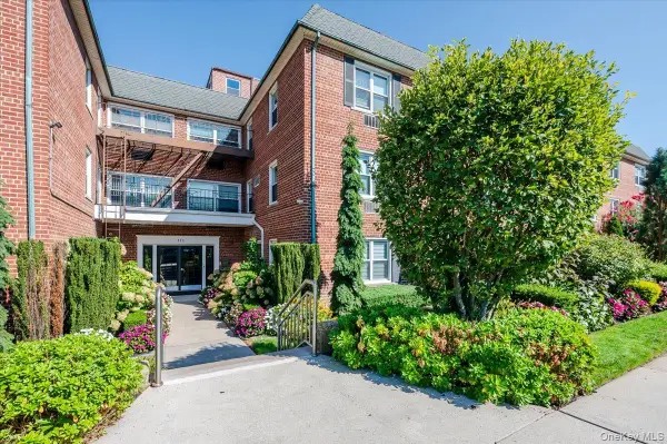 111 S Centre Avenue #2-KK, Rockville Centre, NY 11570