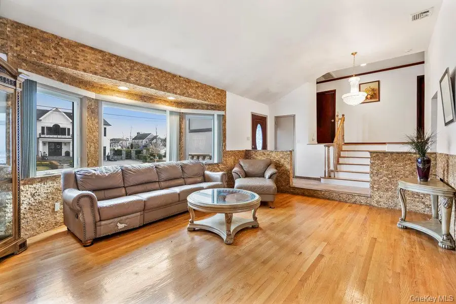 51 Davison Avenue, East Rockaway, NY 11518 - Image #3